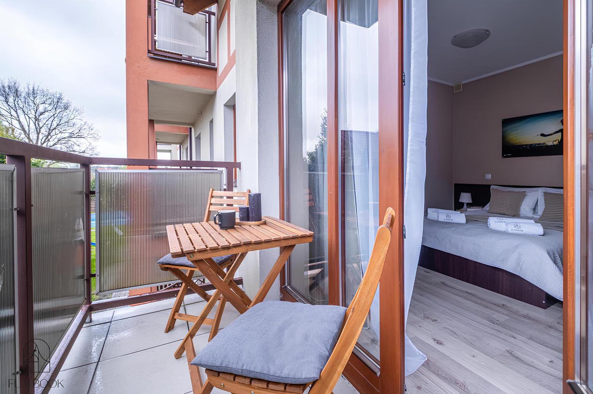 Bed & Breakfast Lazurowy Dwor - Oraz Z Basenem I Parkingiem Sztutowo