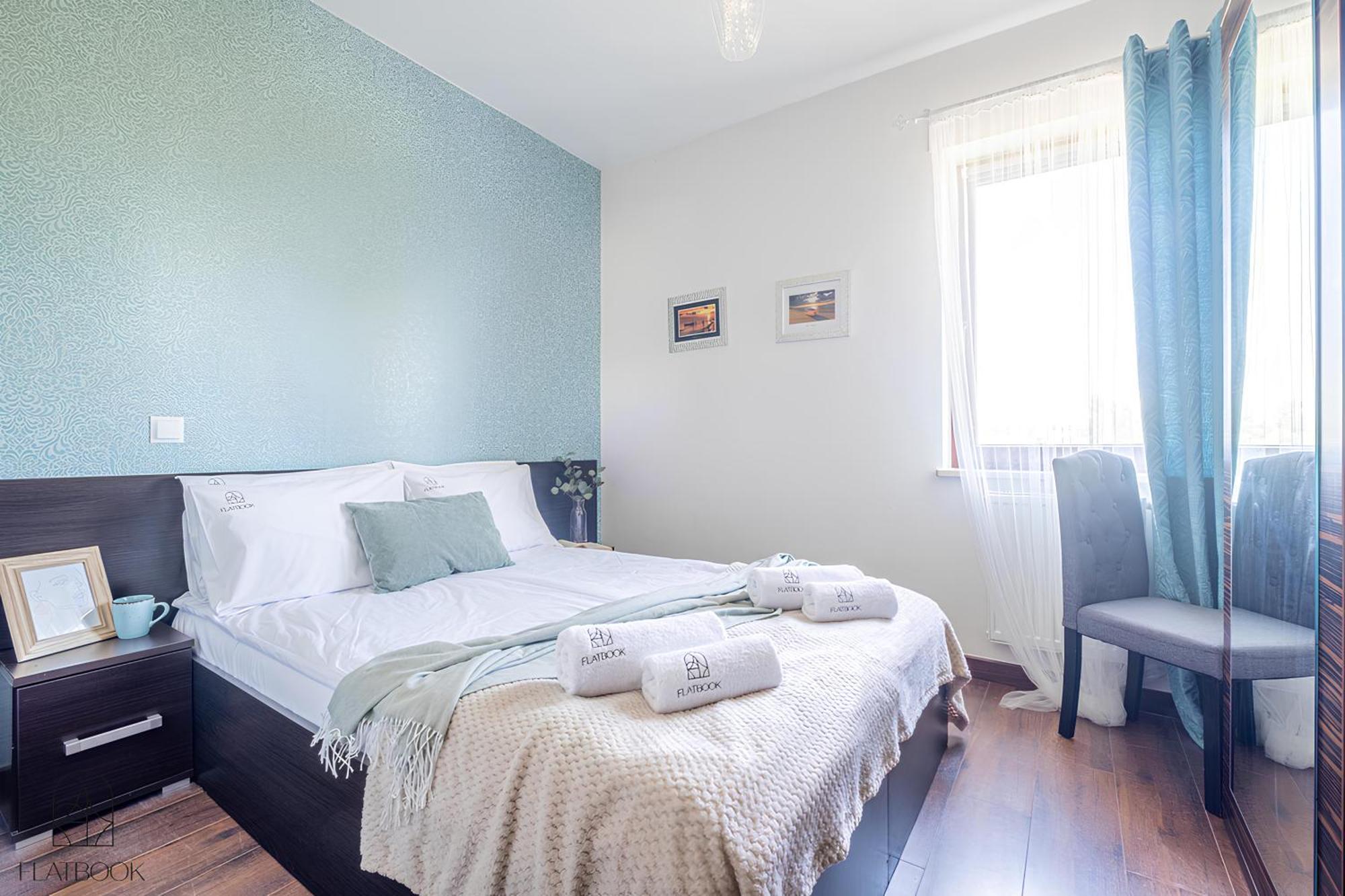 Lazurowy Dwor - Oraz Z Basenem I Parkingiem Bed & Breakfast *