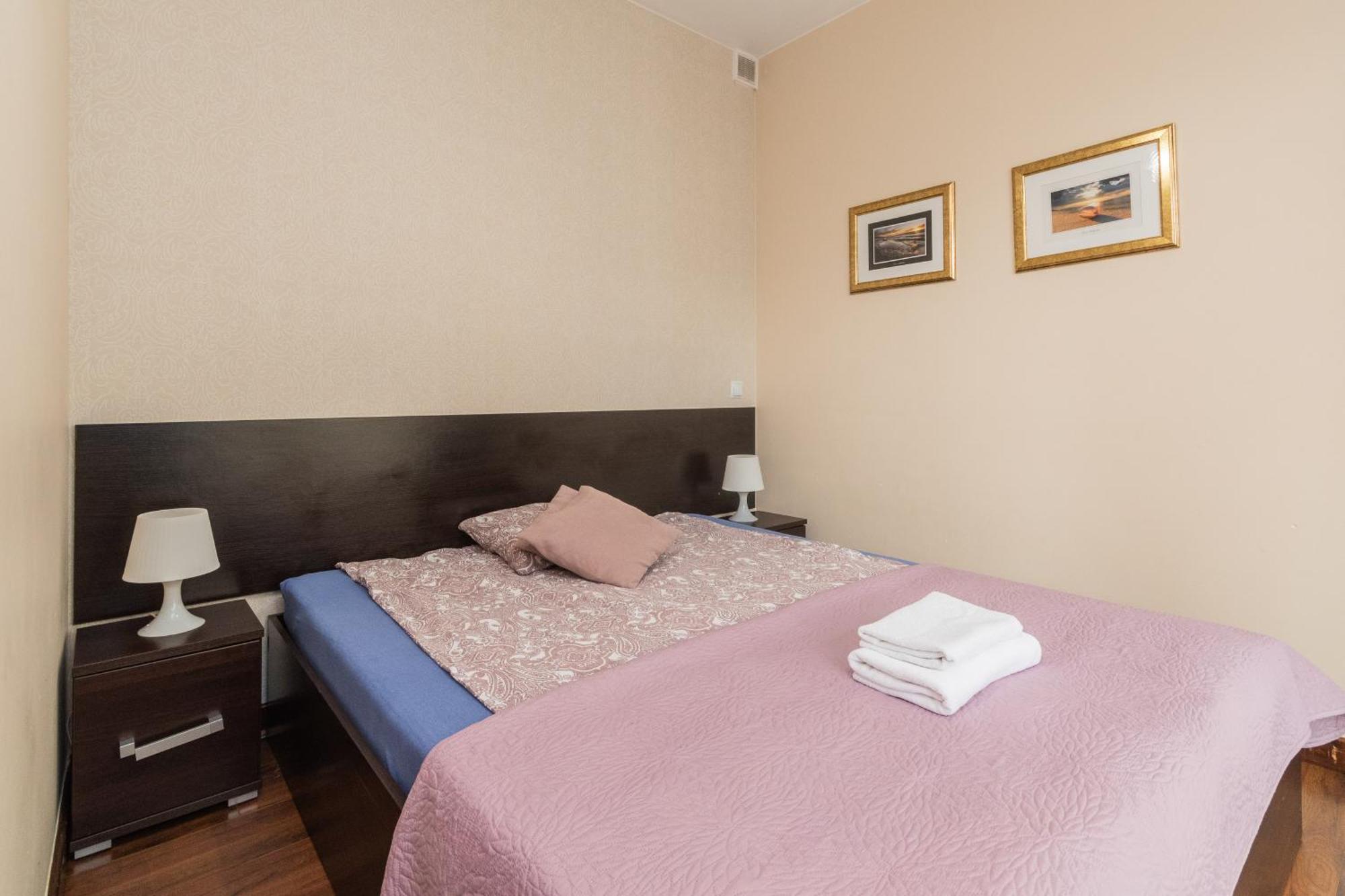 Bed & Breakfast Lazurowy Dwor - Oraz Z Basenem I Parkingiem Sztutowo