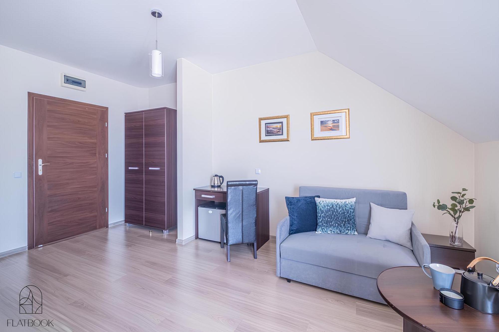 Bed & Breakfast Lazurowy Dwor - Oraz Z Basenem I Parkingiem Sztutowo