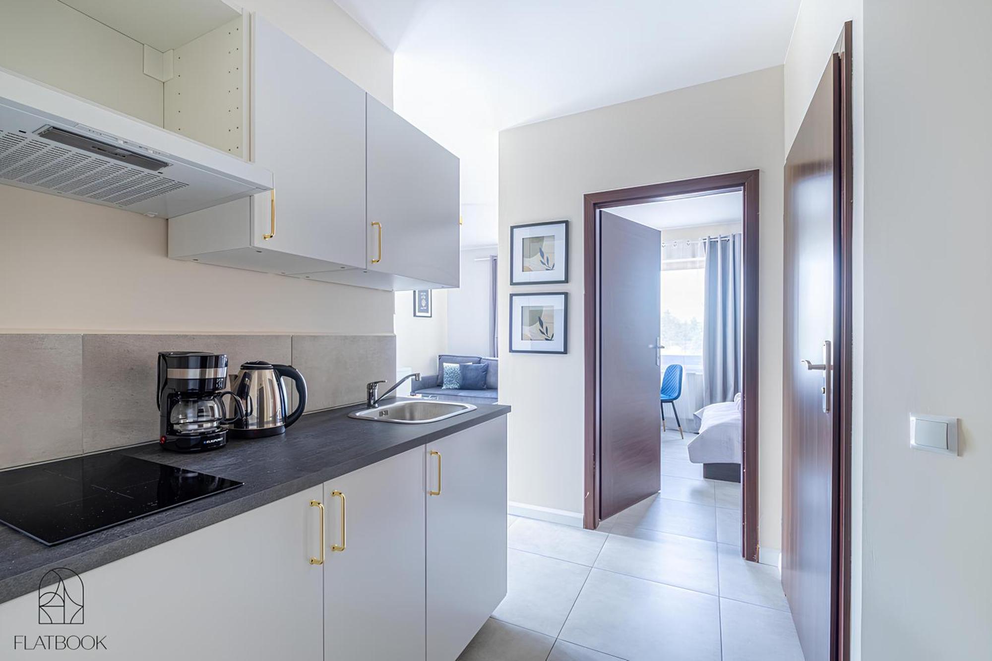 Lazurowy Dwor - Oraz Z Basenem I Parkingiem Bed & Breakfast