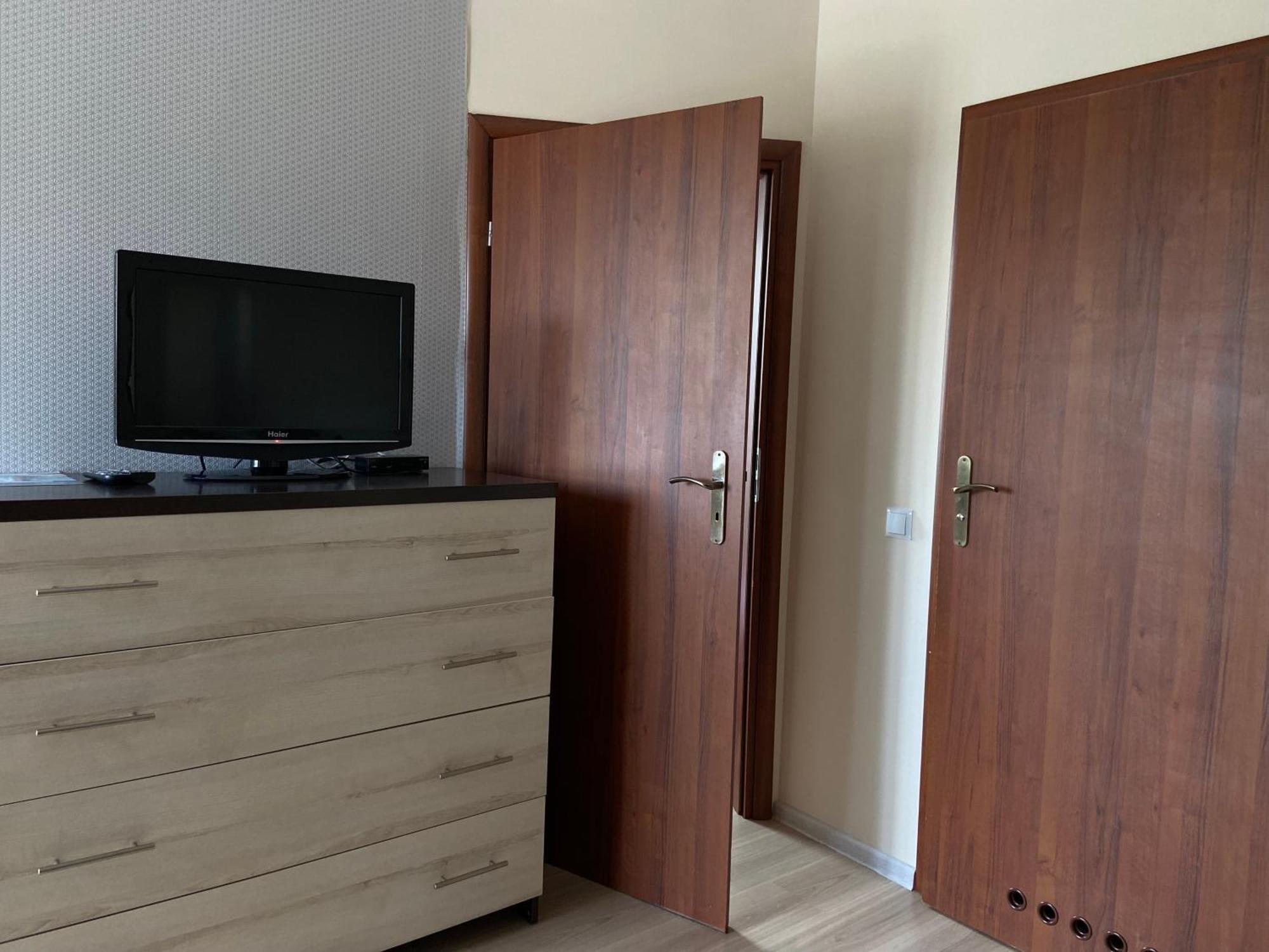 Bed & Breakfast Lazurowy Dwor - Oraz Z Basenem I Parkingiem *