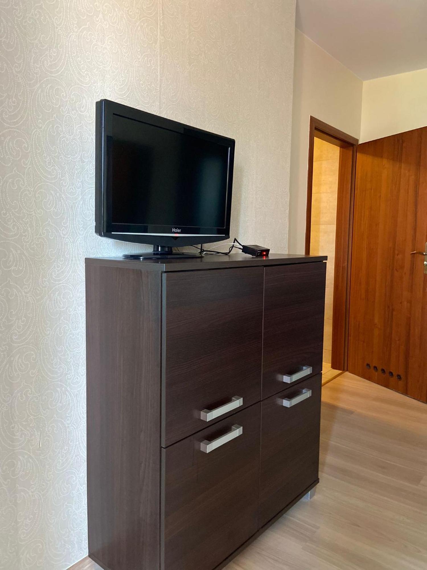 Bed & Breakfast Lazurowy Dwor - Oraz Z Basenem I Parkingiem *